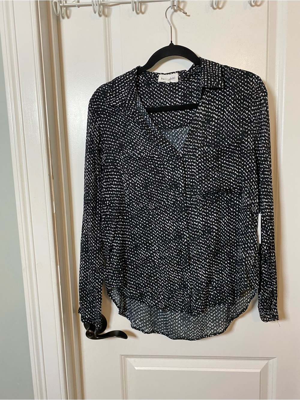 NWT Bella Dahl Black & White Printed Long-Sleeve Blouse - Picture 2 of 9
